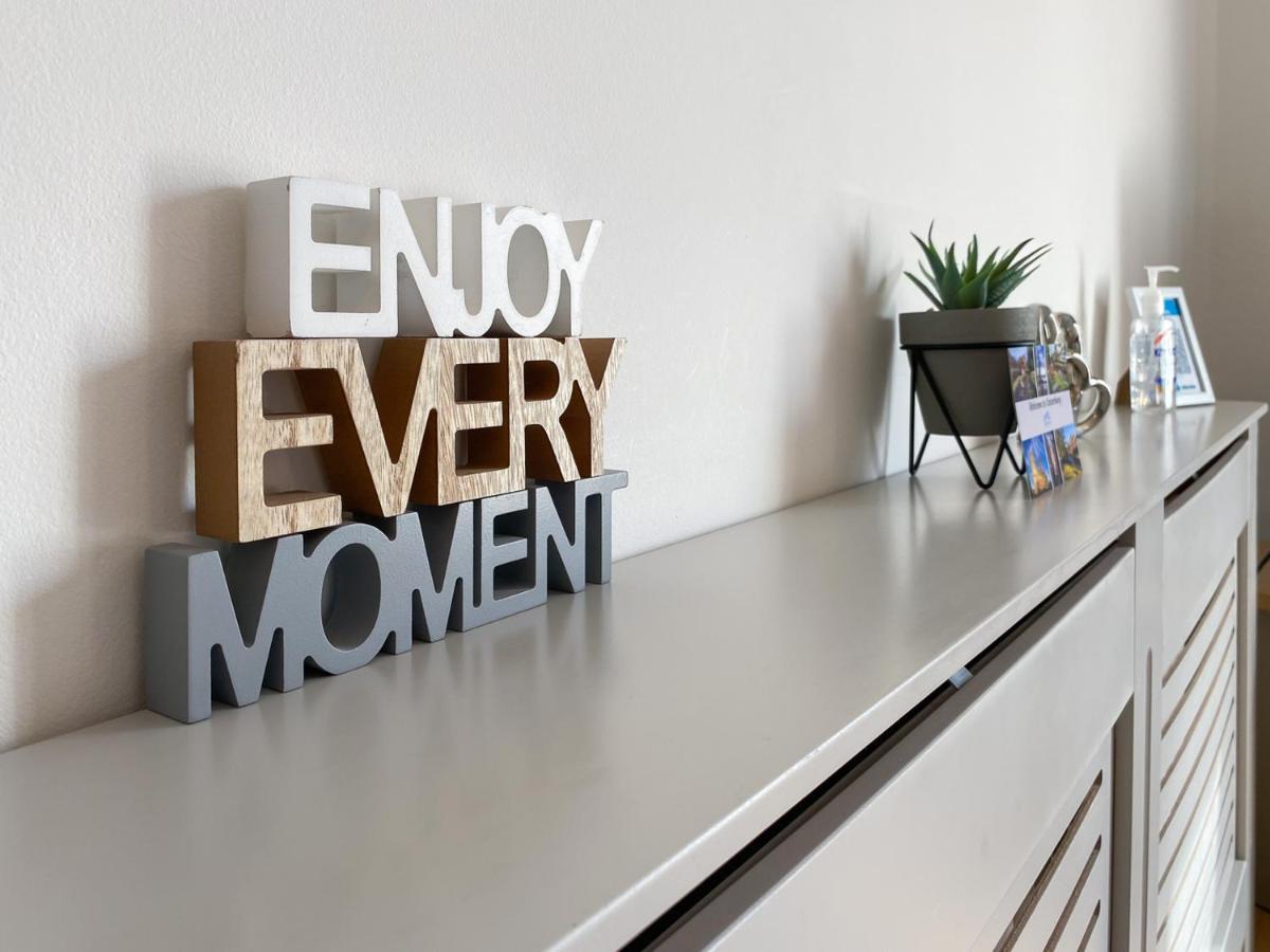 The Marlowe - Beautiful House In The Heart Of With Free Parking Holiday home *