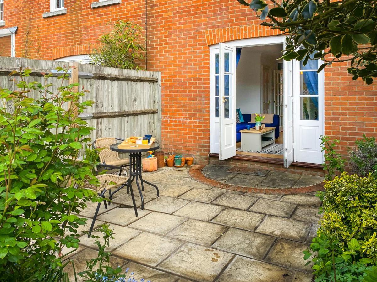 Holiday home The Marlowe - Beautiful House In The Heart Of With Free Parking